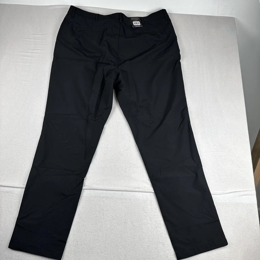 New! Lot of 2 Banana Republic Lightweight Flat front Pants 40*32 Black Beige